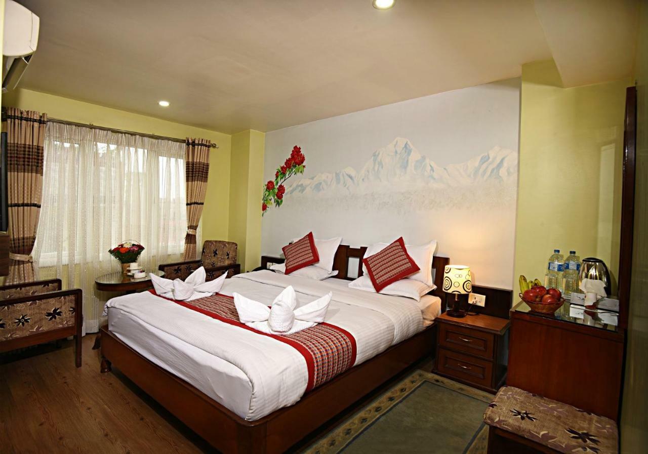 Hotel Osho Home Kathmandu Bagian luar foto